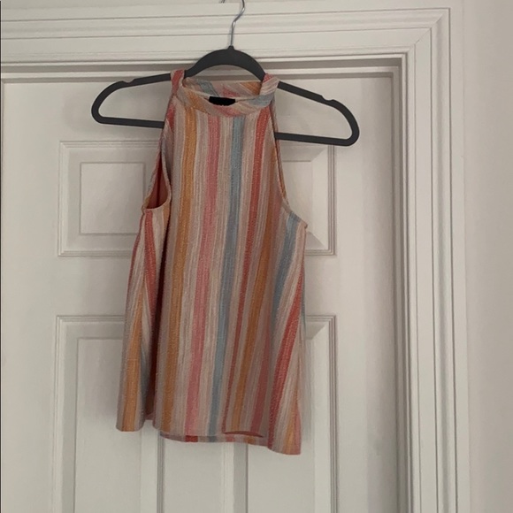 Colorful tank - Picture 1 of 1